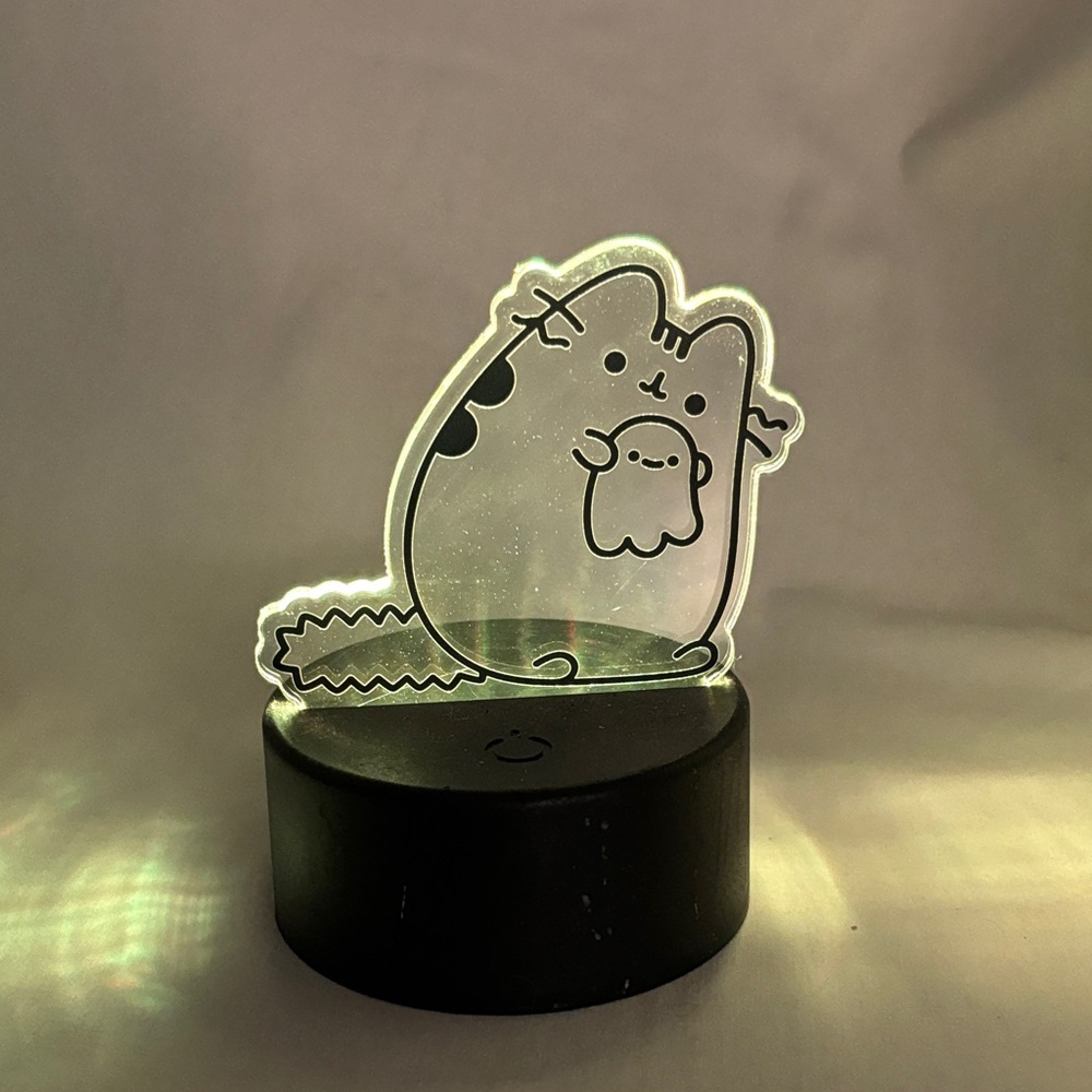 Pusheen ~ 2023 Fall Box Scaredy Cat Night Light  Exclusive
